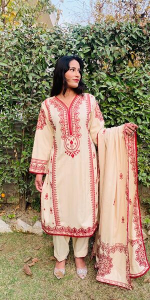 Elegant off white embroidered 3-piece suit with  embroidered shawl